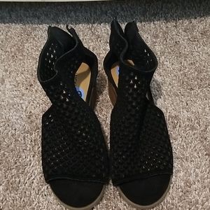 6.5 lucky brand black leather zip up sandals new!